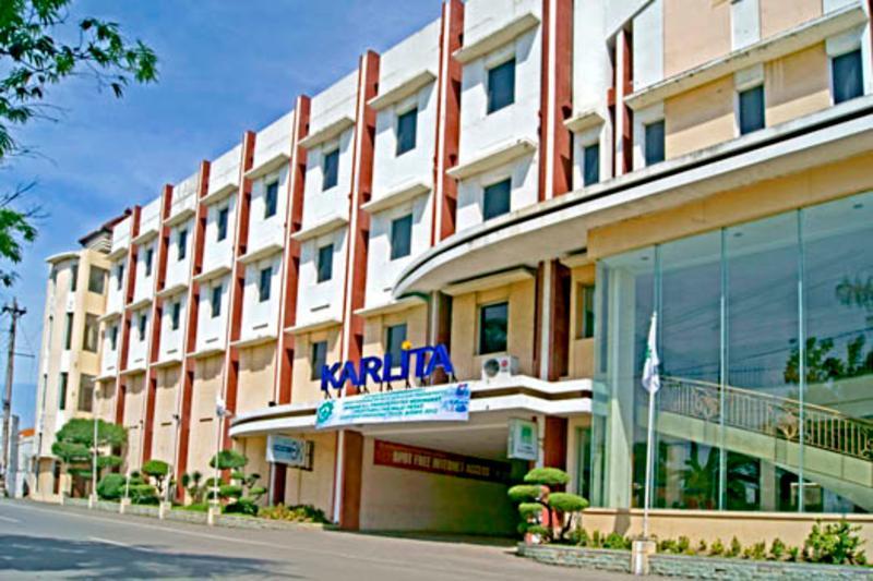 Karlita Hotel Tegal Exterior photo